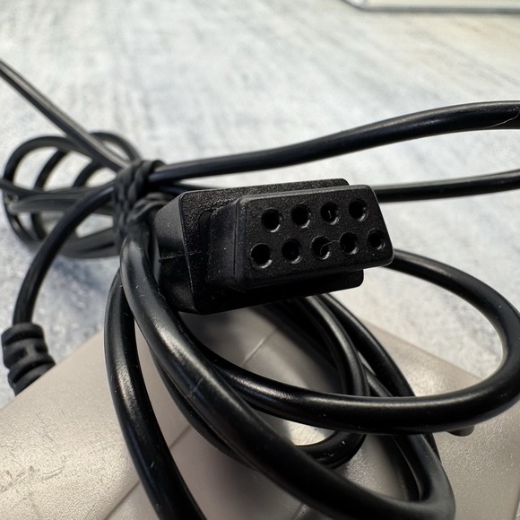 Mini NES Style Retro Game Controller - Picture 5 of 5